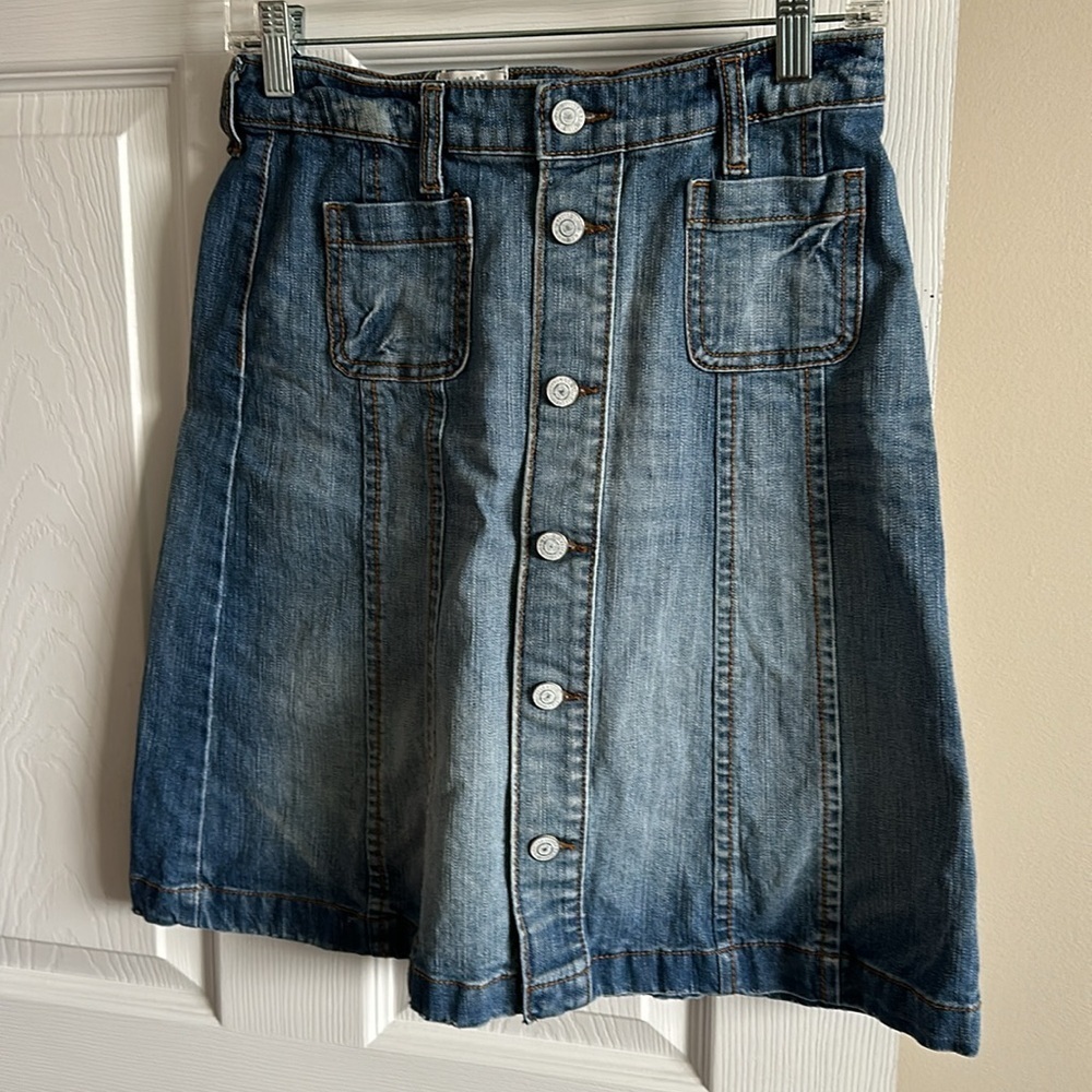 H&M Sz 4 Vintage style Womens Skirt/Blue Denim knee length Skirt/A Line Skirt